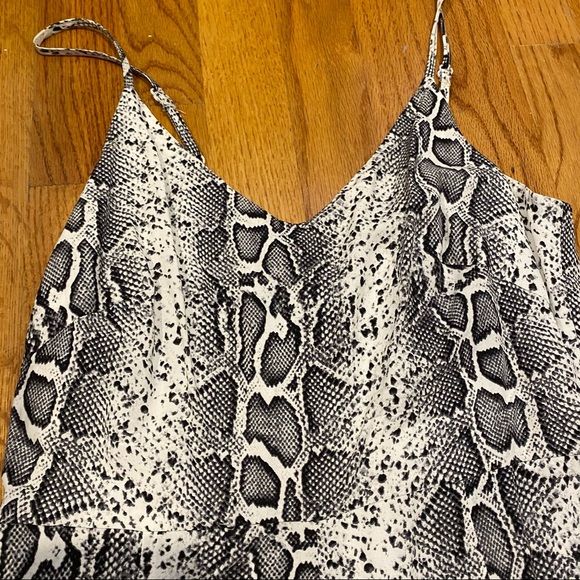 LF Millou Snakeskin Romper - Picture 5 of 10